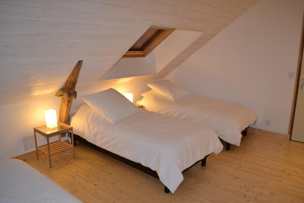 Le Chene Blanc Bed & Breakfast Plessé Oda fotoğraf