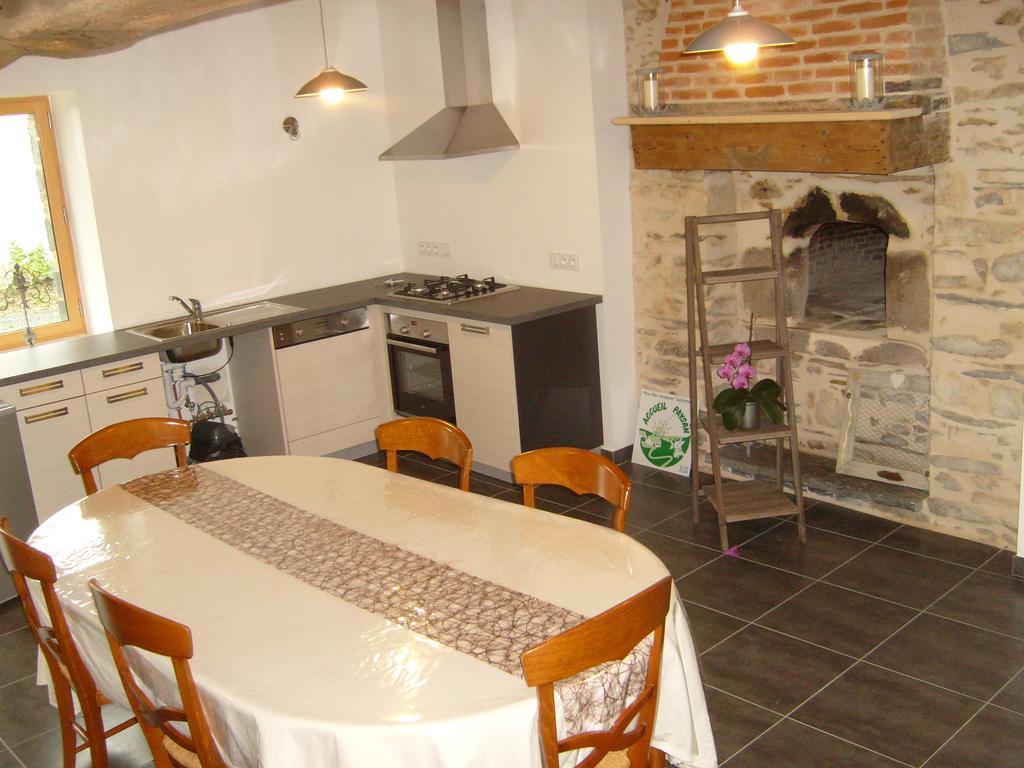 Le Chene Blanc Bed & Breakfast Plessé Oda fotoğraf